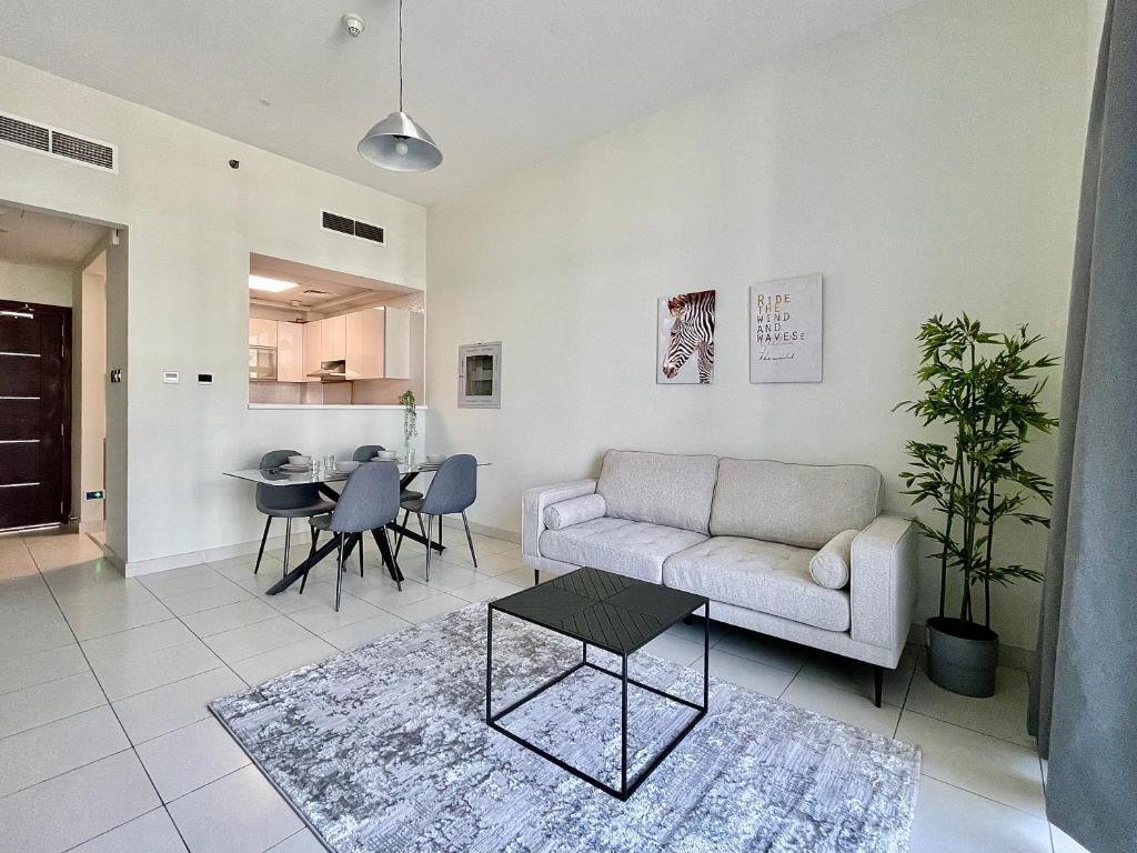 Дубай: Park View & Spacious One Bedroom Apartment