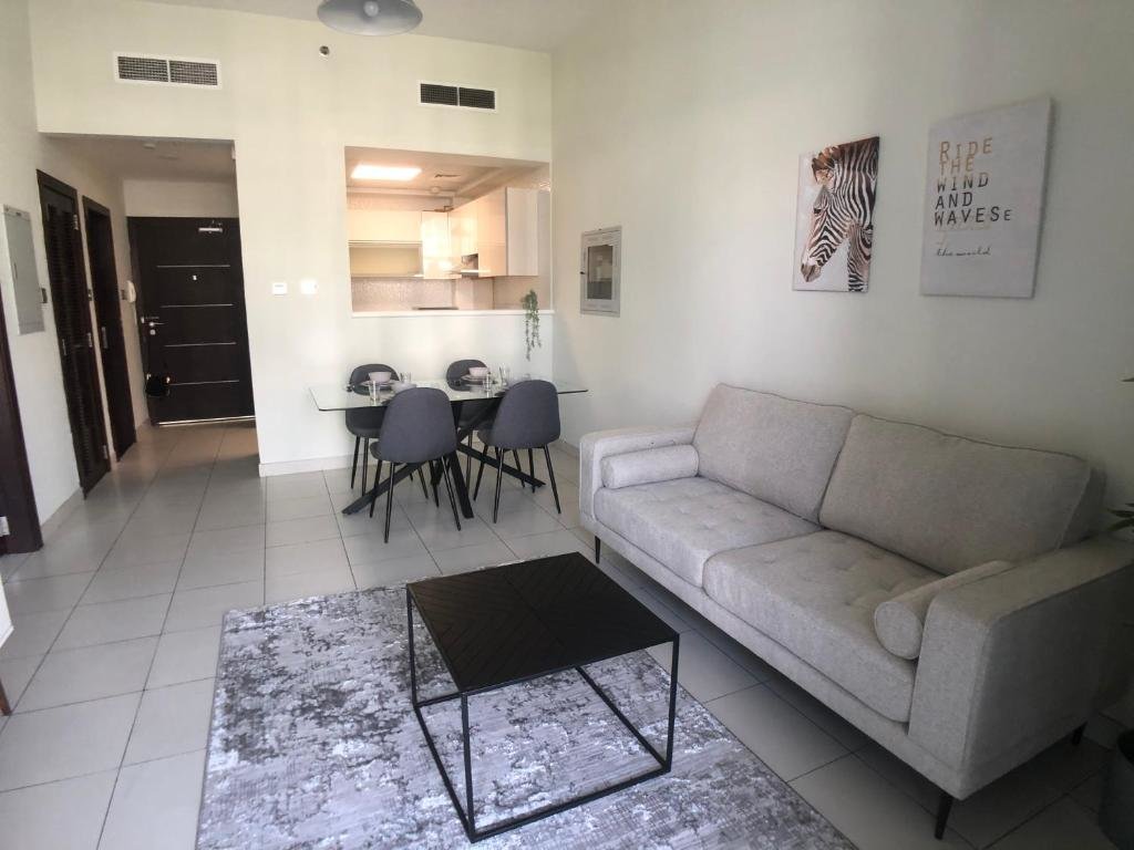 Дубай: Park View & Spacious One Bedroom Apartment