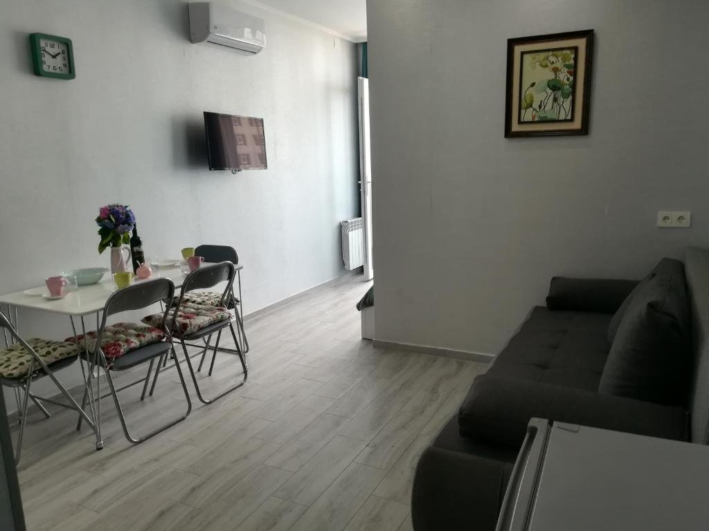 Apartament in Real Pealce in Batumi — фото 4