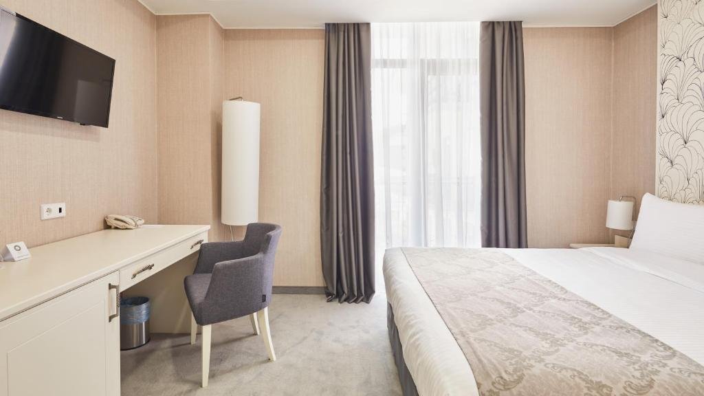 Тбилиси: Hotel Gallery Palace