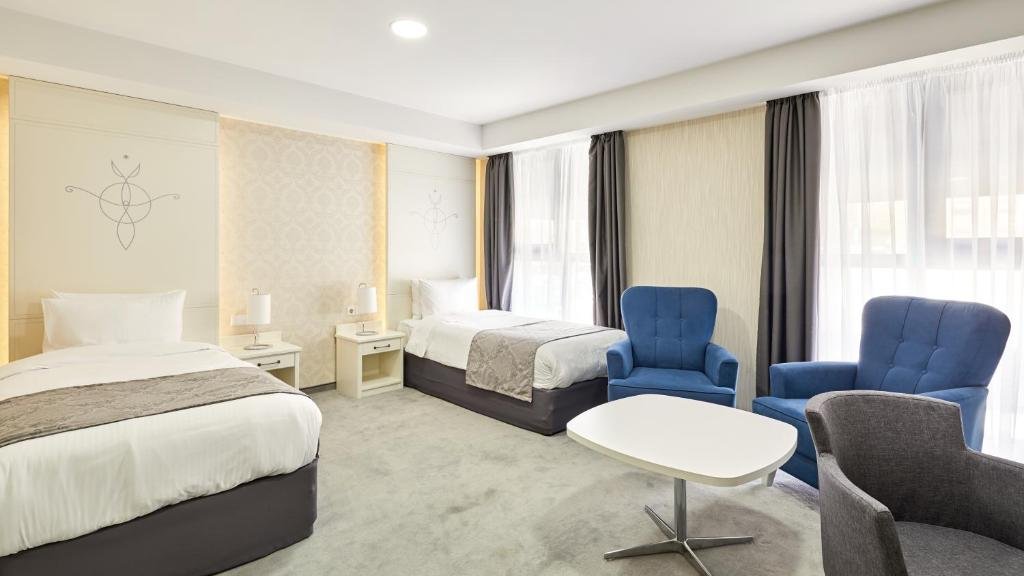 Тбилиси: Hotel Gallery Palace