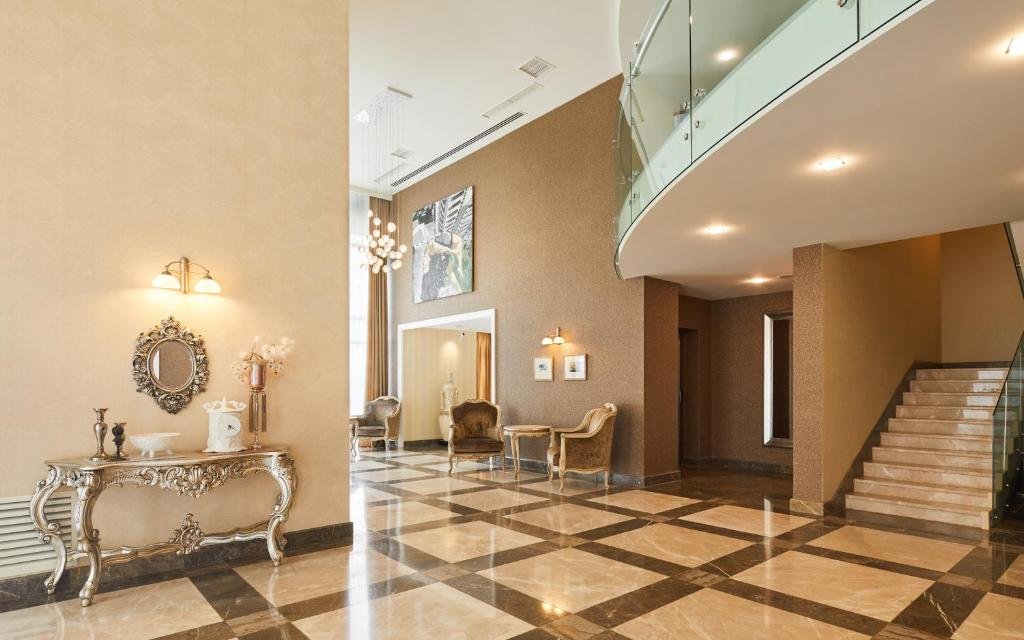 Тбилиси: Hotel Gallery Palace