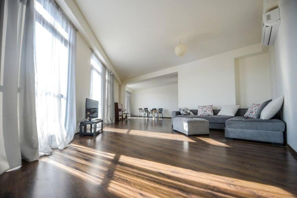 Батуми: Apartment in Old batumi - city centre