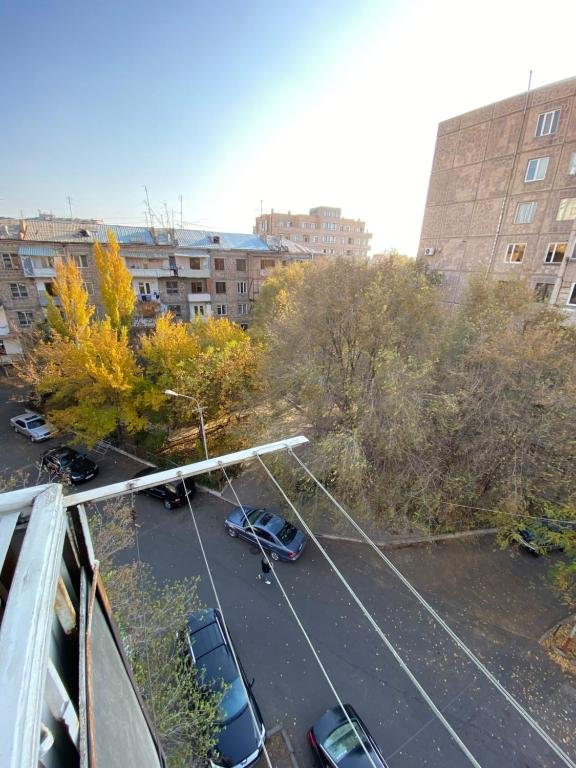 Large cozy apartment on beginning of Komitas Ave — фото 3