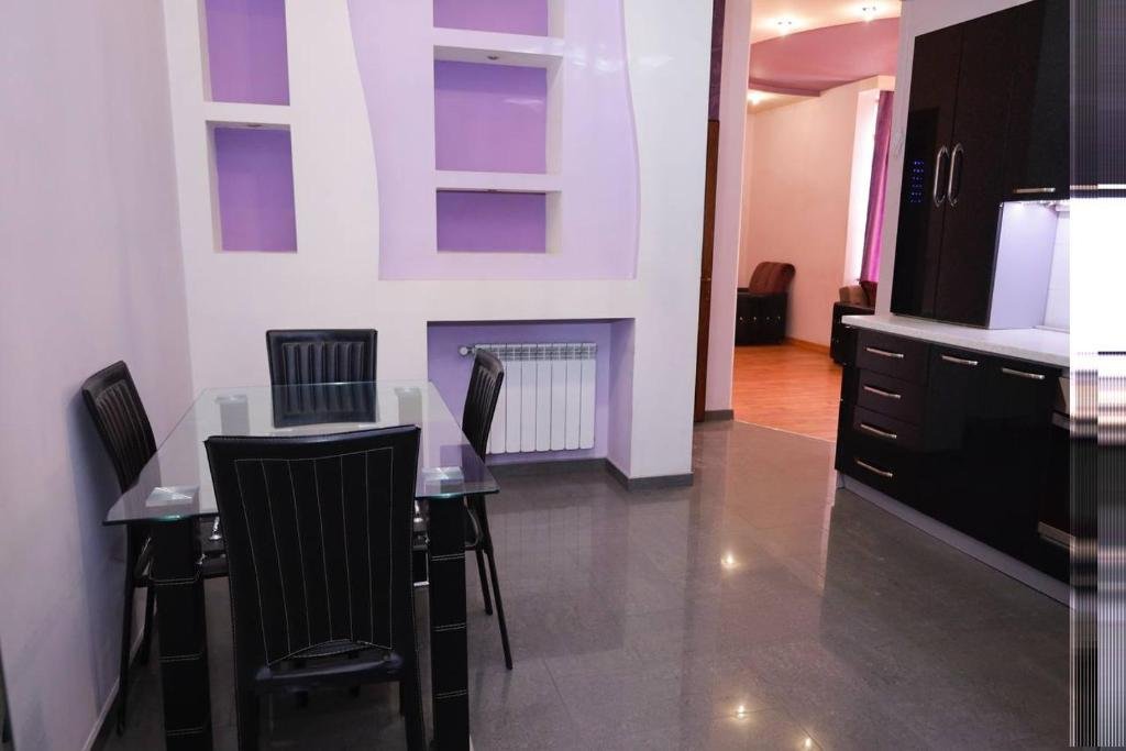 Ереван: Luxuary New-Build Apartment in Yerevan on Khorenatsyi Street