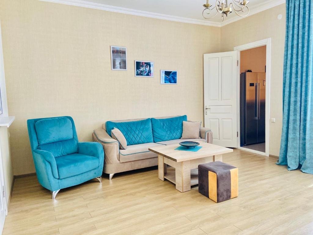 Тбилиси: Apartment With Yard In Old Tbilisi