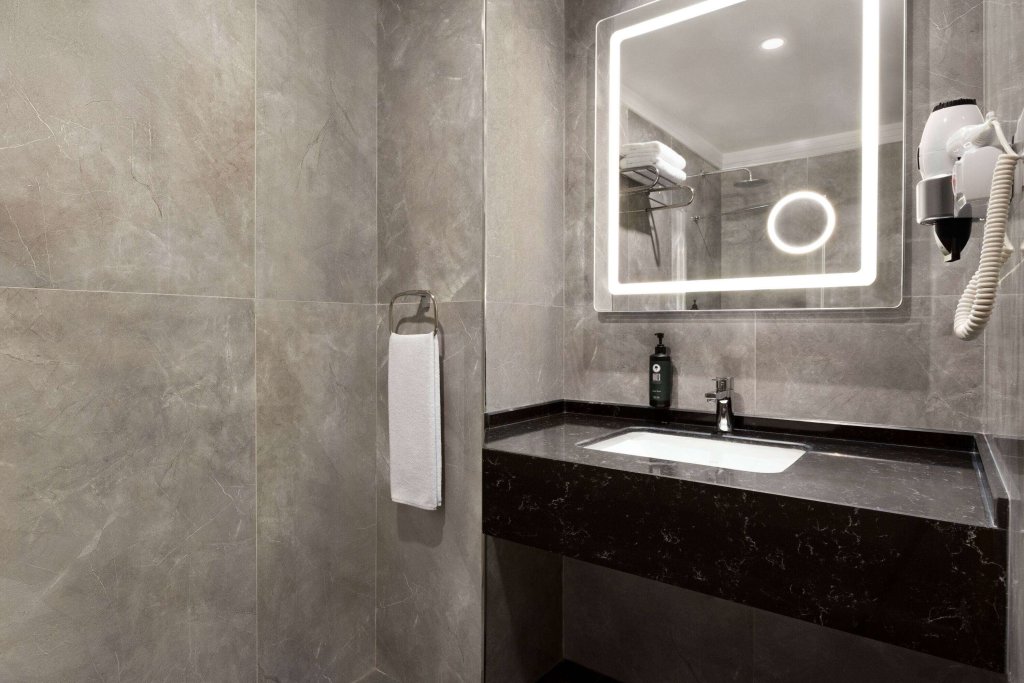 Стамбул: Ramada Encore By Wyndham Istanbul Sisli