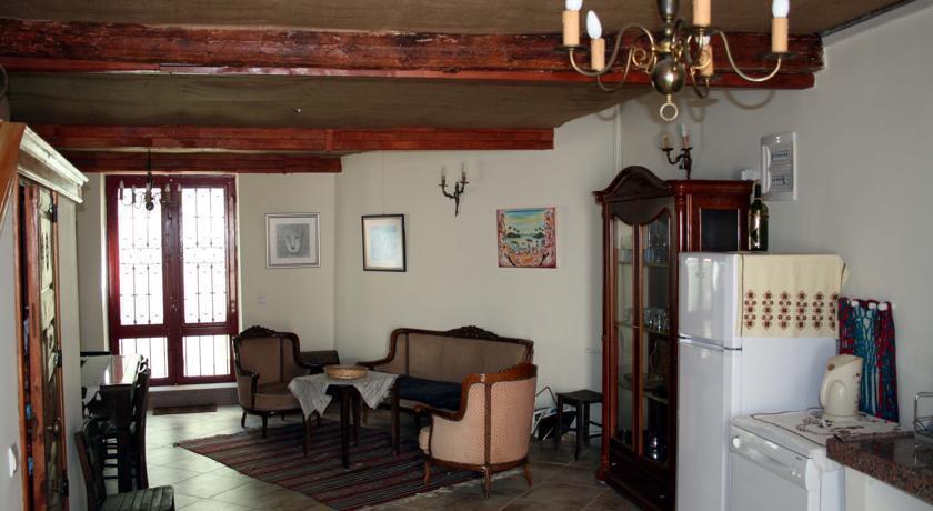 Айвалык: Paydos Tatil Evi
