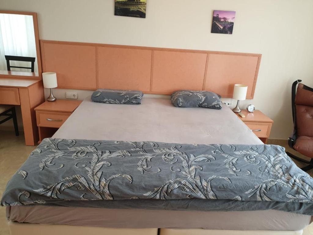 carousel image 3