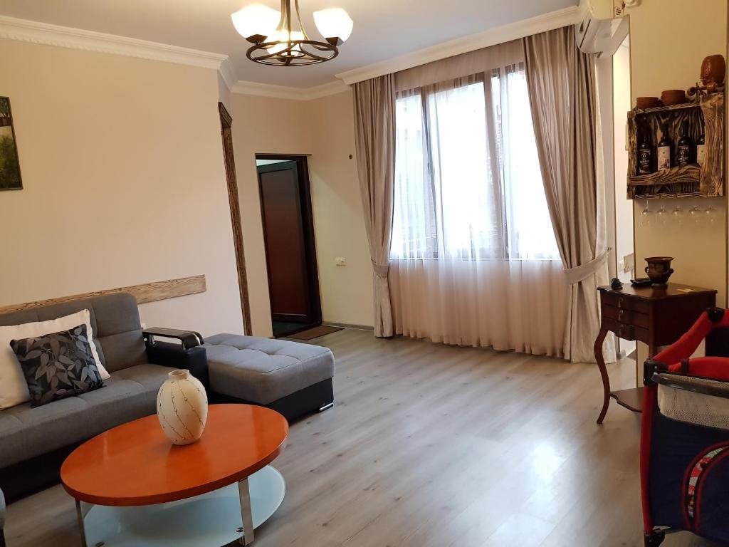 Батуми: Archie's Apartment in Old Town