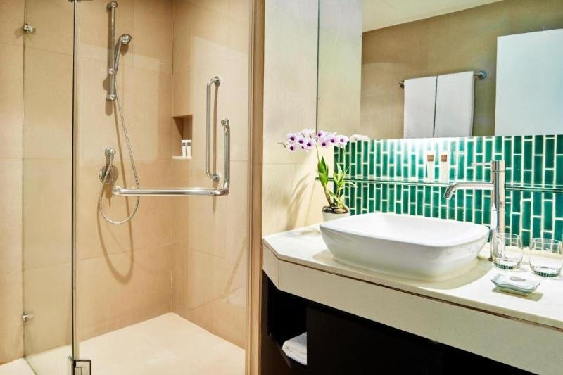 Камала Бич: Radisson Resort and Suites Phuket