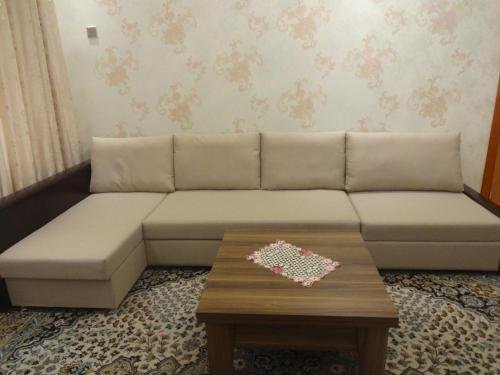 Баку: Apartment near Khatai