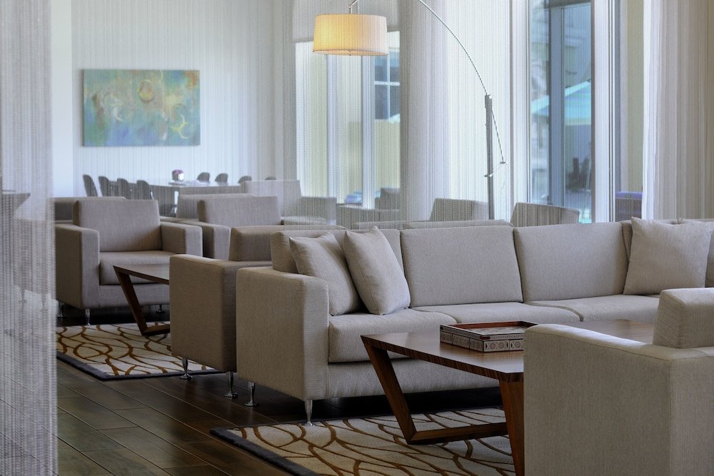 Дубай: Copthorne Lakeview Executive Apartments Dubai, Green Community