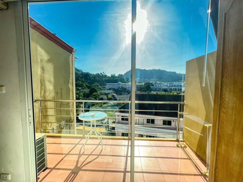 Red Sapphire Hotel — фото 3