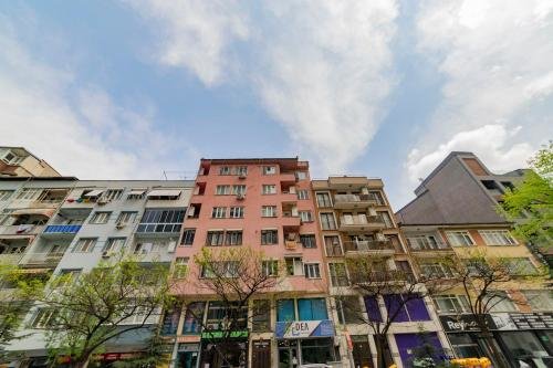 Бурса: Centrally located 2 bedroom apt with Netflix