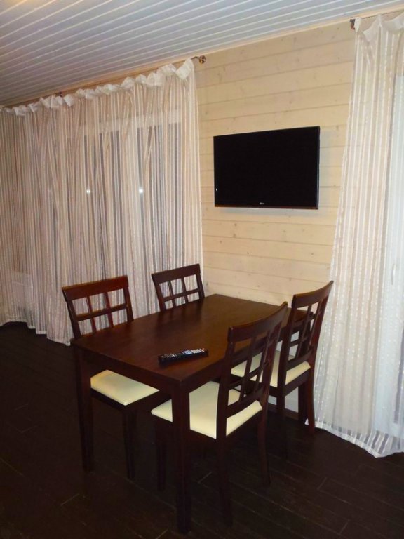 Токсово: Severniy Bereg Hotel