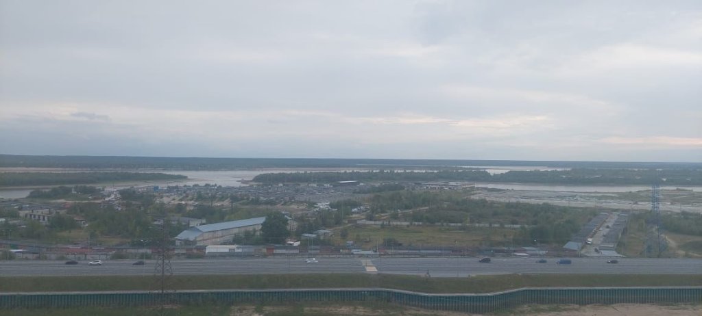 Сургут: Апартаменты Гагарина 12