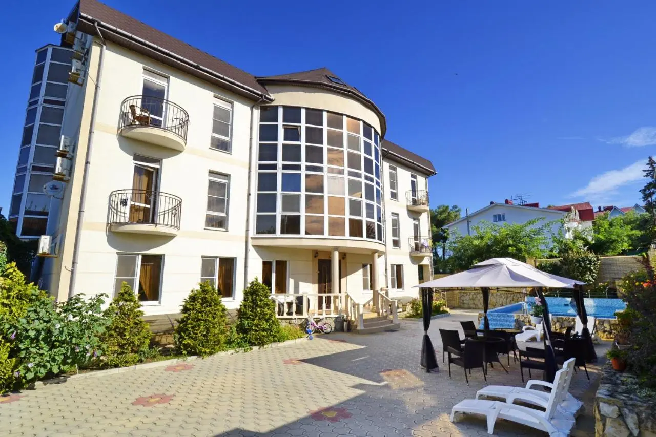 Анапа: Guest house Mona Liza