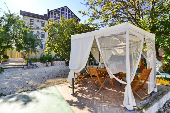 Анапа: Guest house Mona Liza