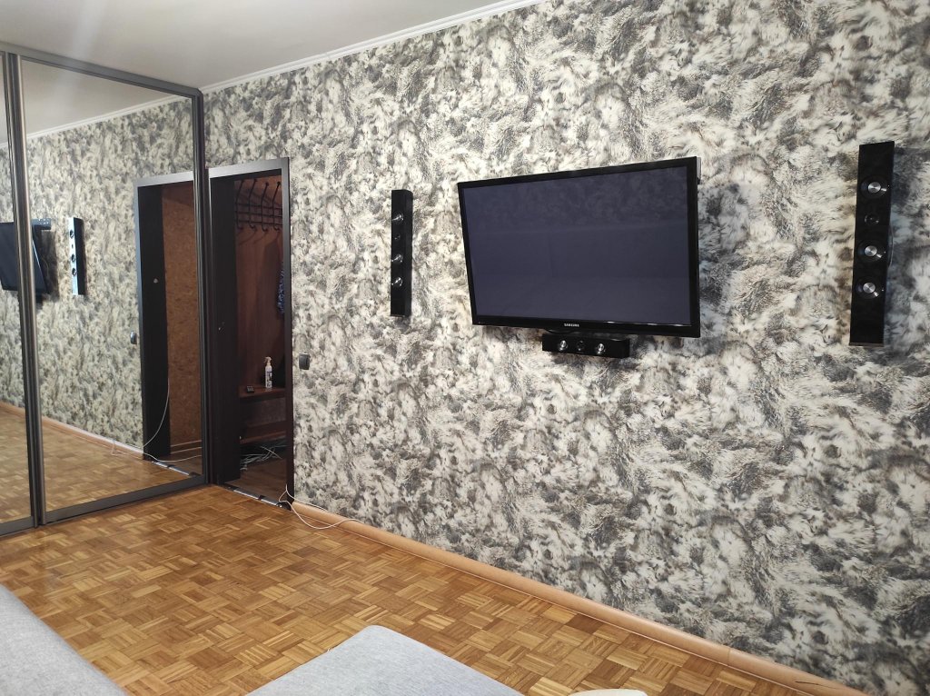 Красноярск: Vgosti (Вгости) на улице Весны