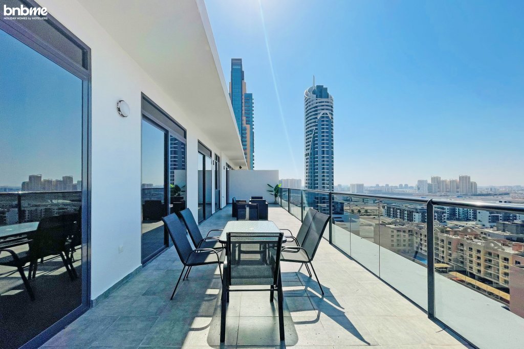 Дубай: Апартаменты bnbmehomes | Huge Apt in JVC w/ Big Balcony-1002