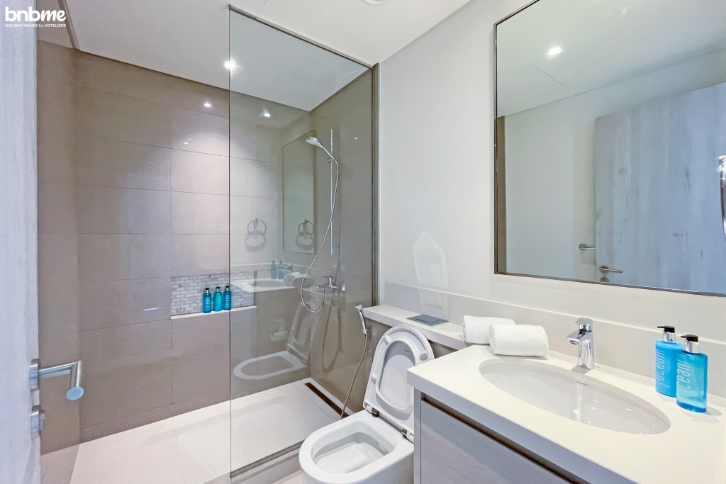 Дубай: Апартаменты Sea View Apt at Dubai Creek w/ Modern Facilities|bnbme-1805