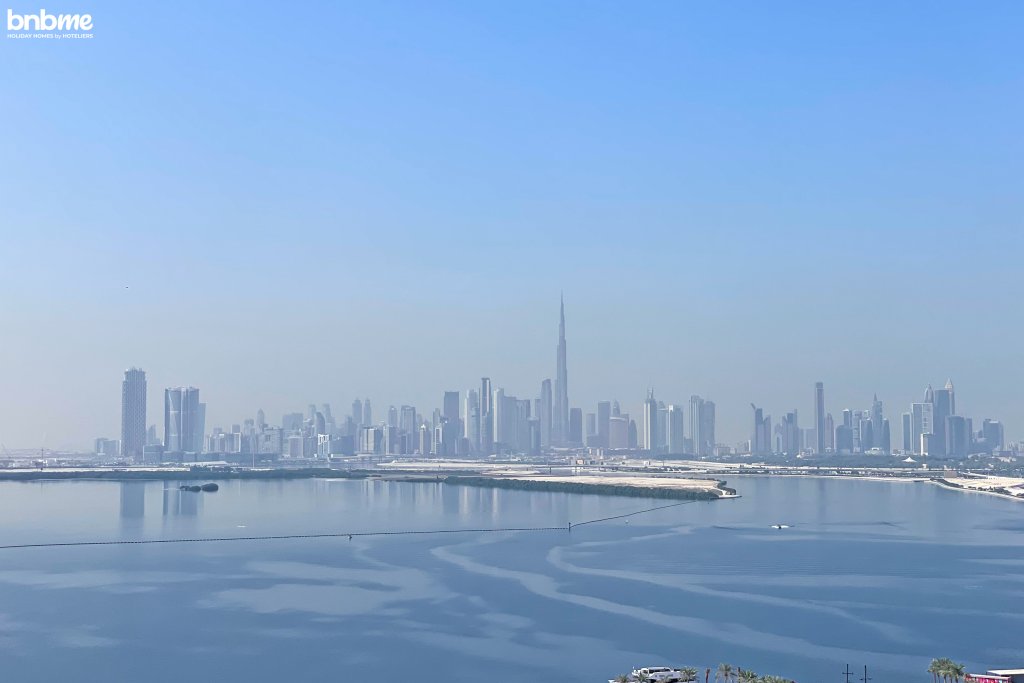 Дубай: Апартаменты Sea View Apt at Dubai Creek w/ Modern Facilities|bnbme-1805