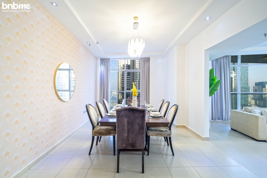 Дубай: Апартаменты Luxury Penthouse with Marina and Sea Views|bnbme-2301