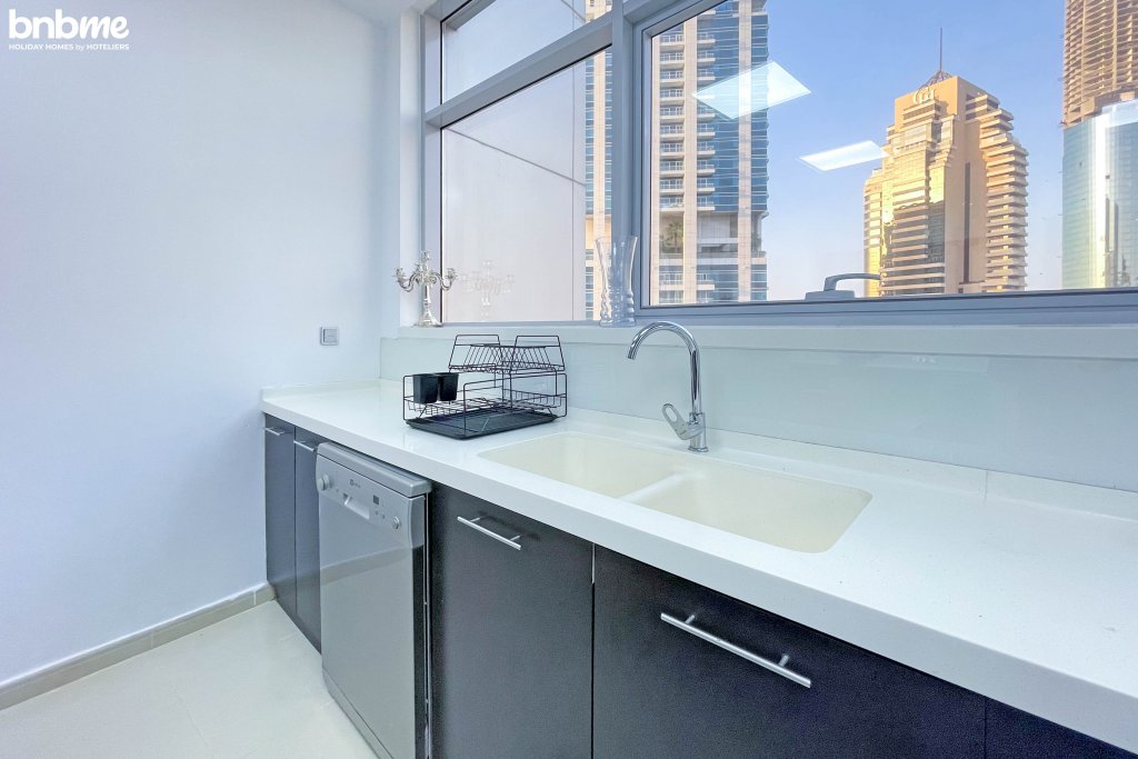 Дубай: Апартаменты Luxury Penthouse with Marina and Sea Views|bnbme-2301