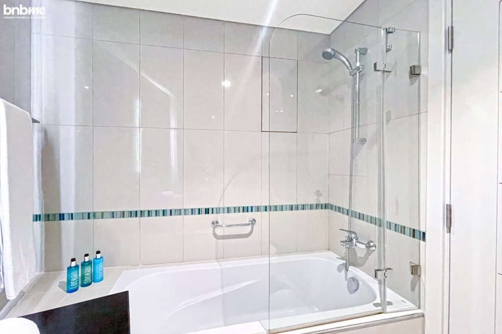 Дубай: Апартаменты Charming 2BR in Marina with Sea View by bnbme-1901