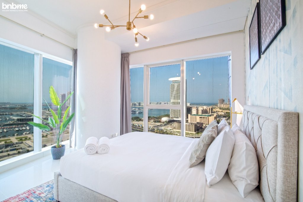 Дубай: Апартаменты Charming 2BR in Marina with Sea View by bnbme-1901