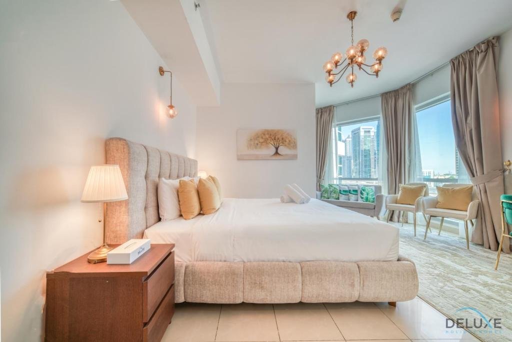 Дубай: Classy 2BR at La Riviera Dubai Marina by Deluxe Holiday Homes
