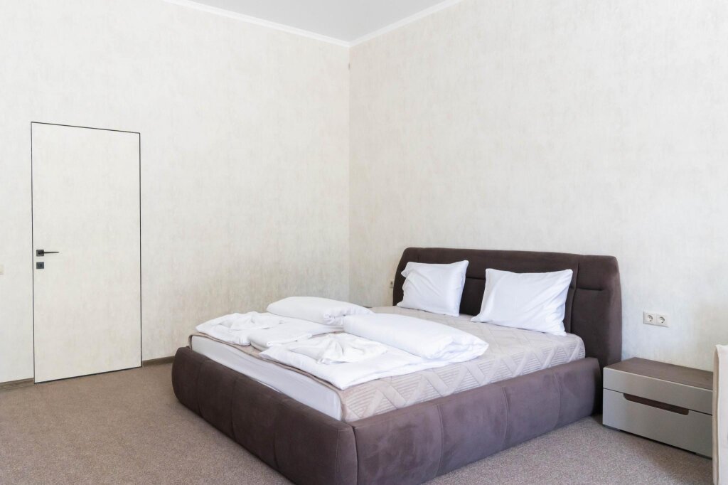 Сухум: Green Park Hotel (Грин Парк)