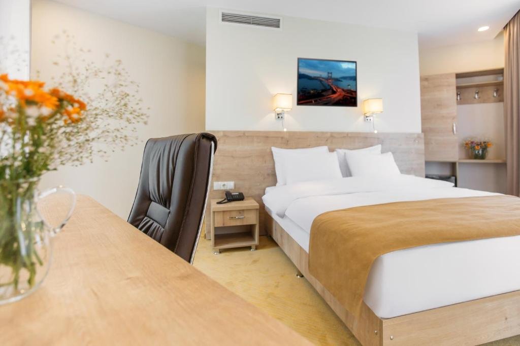 Тбилиси: Atrium Boutique Hotel