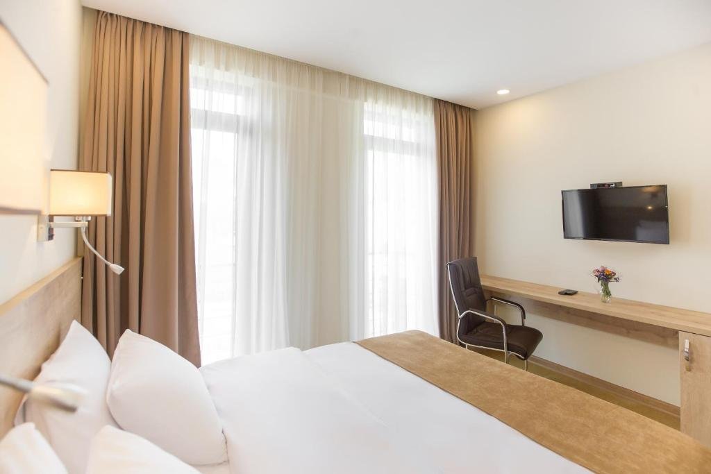 Тбилиси: Atrium Boutique Hotel