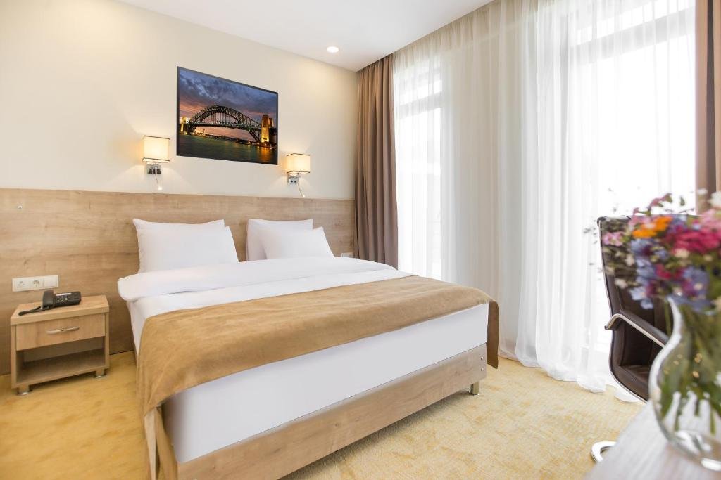Тбилиси: Atrium Boutique Hotel