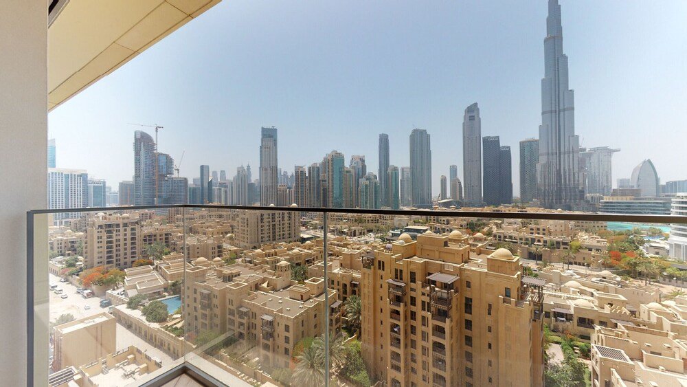 Дубай: Downtown - Burj Royale 1013