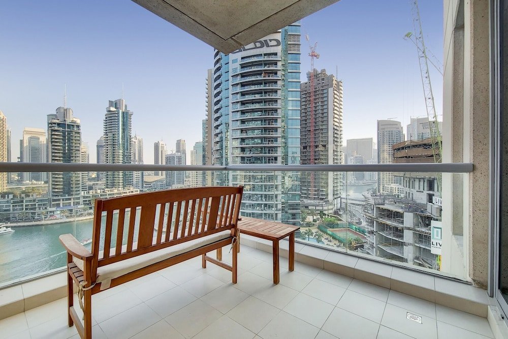 Дубай: Dubai Marina- Iris Blue 1002