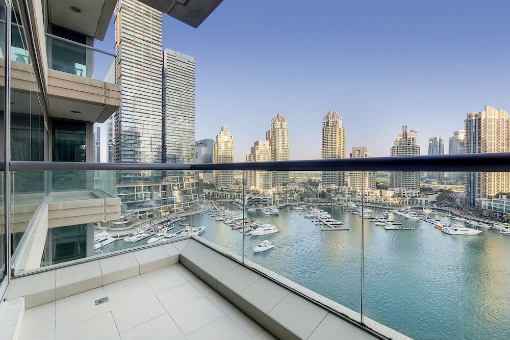 Дубай: Dubai Marina- Iris Blue 1002