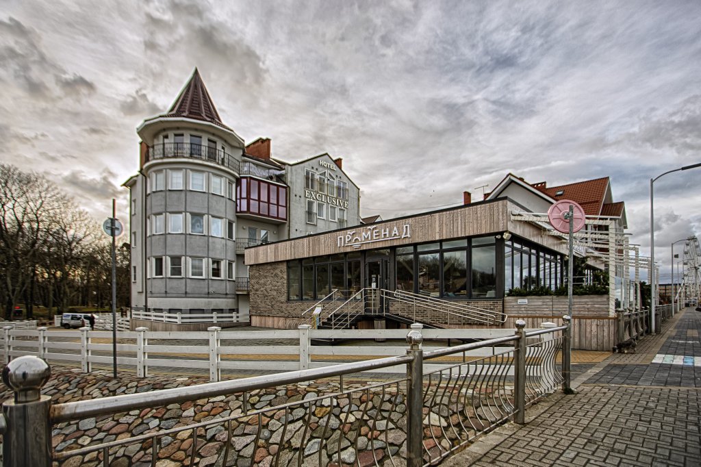 carousel image 4
