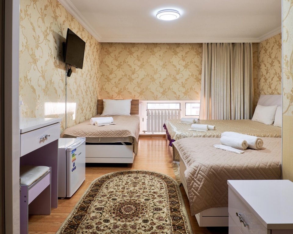 Bed and Breakfast (Бед энд Брекфаст) — фото 2