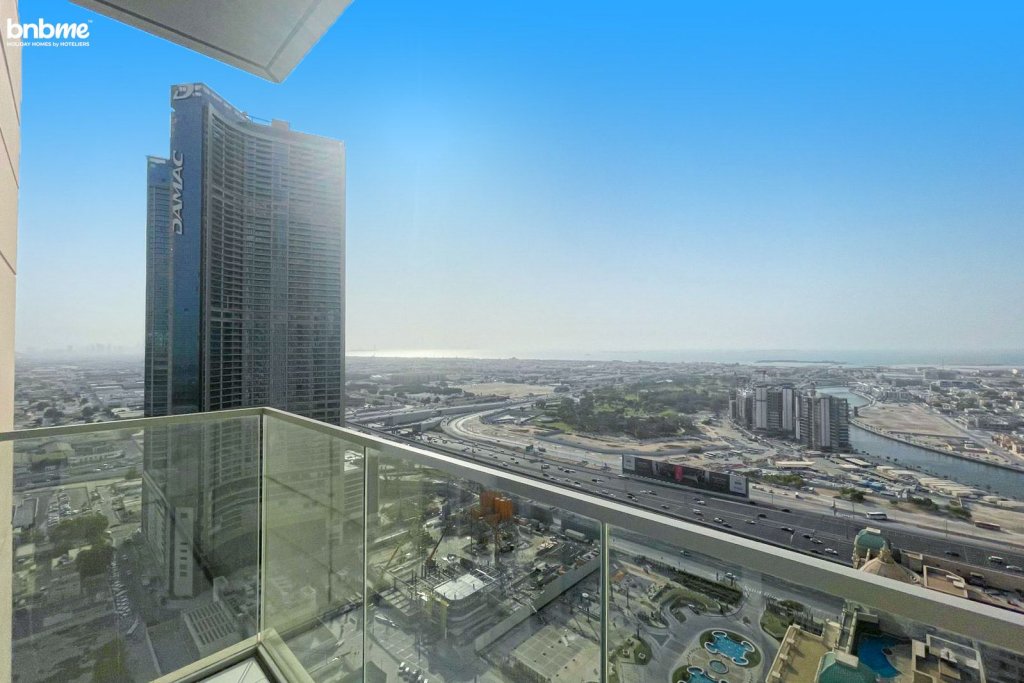 Дубай: Апартаменты bnbmehomes | Luxurious 2 BR Apt with Canal Views-3001