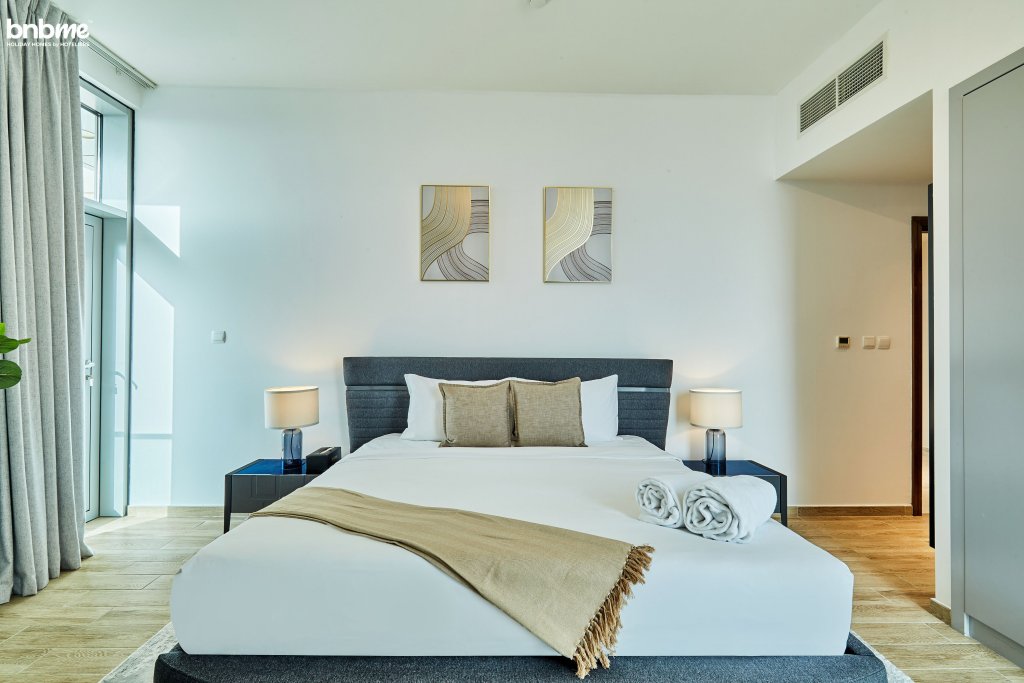 Дубай: Апартаменты bnbmehomes | Luxurious 2 BR Apt with Canal Views-3001