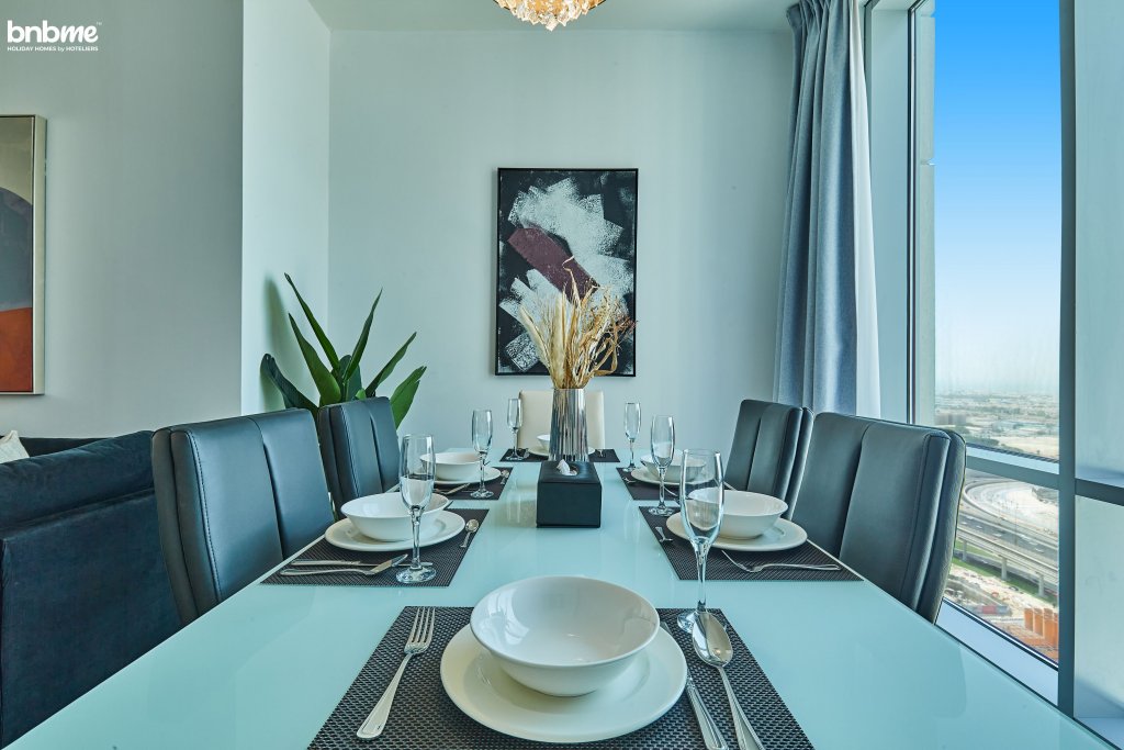 Дубай: Апартаменты bnbmehomes | Luxurious 2 BR Apt with Canal Views-3001