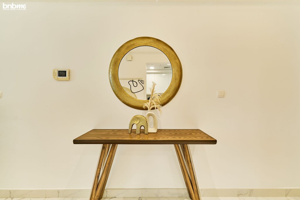 Дубай: Апартаменты bnbmehomes | Al Habtoor | Spectacular Canal View- 1507