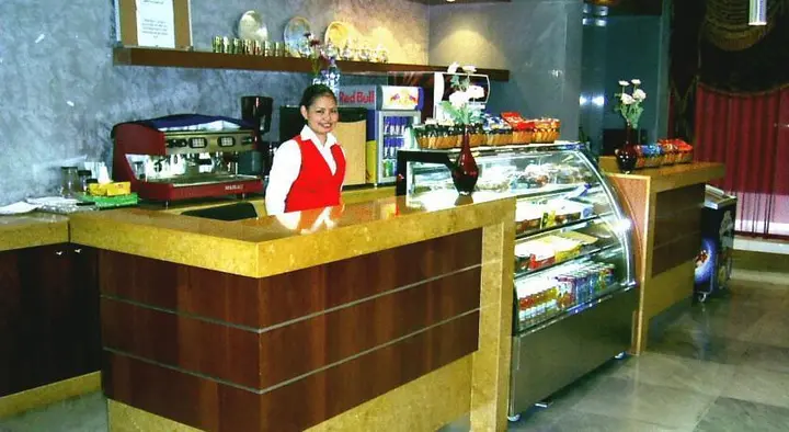 Шарджа: Golden Crown Hotel Apartment