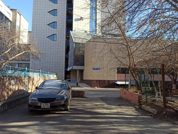 Красноярск: Живи с уютом на улице Диктатуры Пролетариата 32А