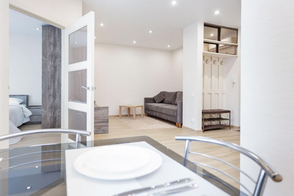 Минск: Bulbash Apartments (Бульбаш Апартаменты) на улице Репина