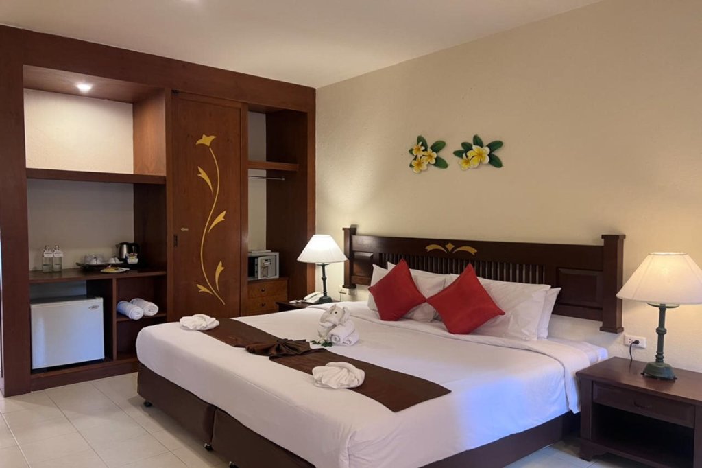 Кату: Phuket Leelavadee Hua Ting Resort