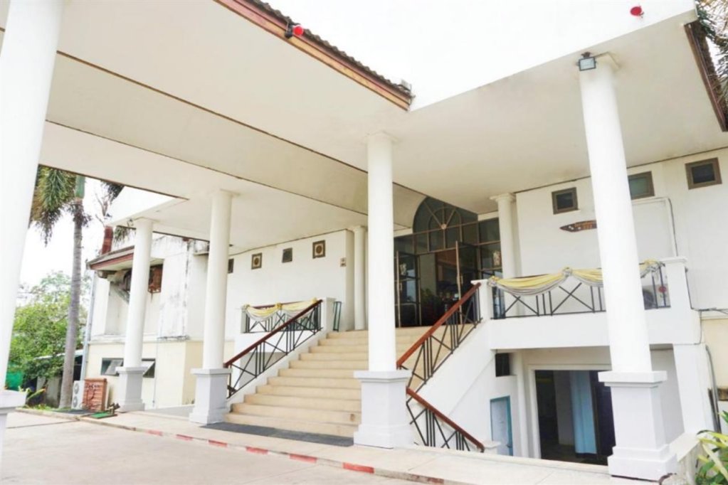 Кхлонг-Янг: Korat Country Club Golf and Resort